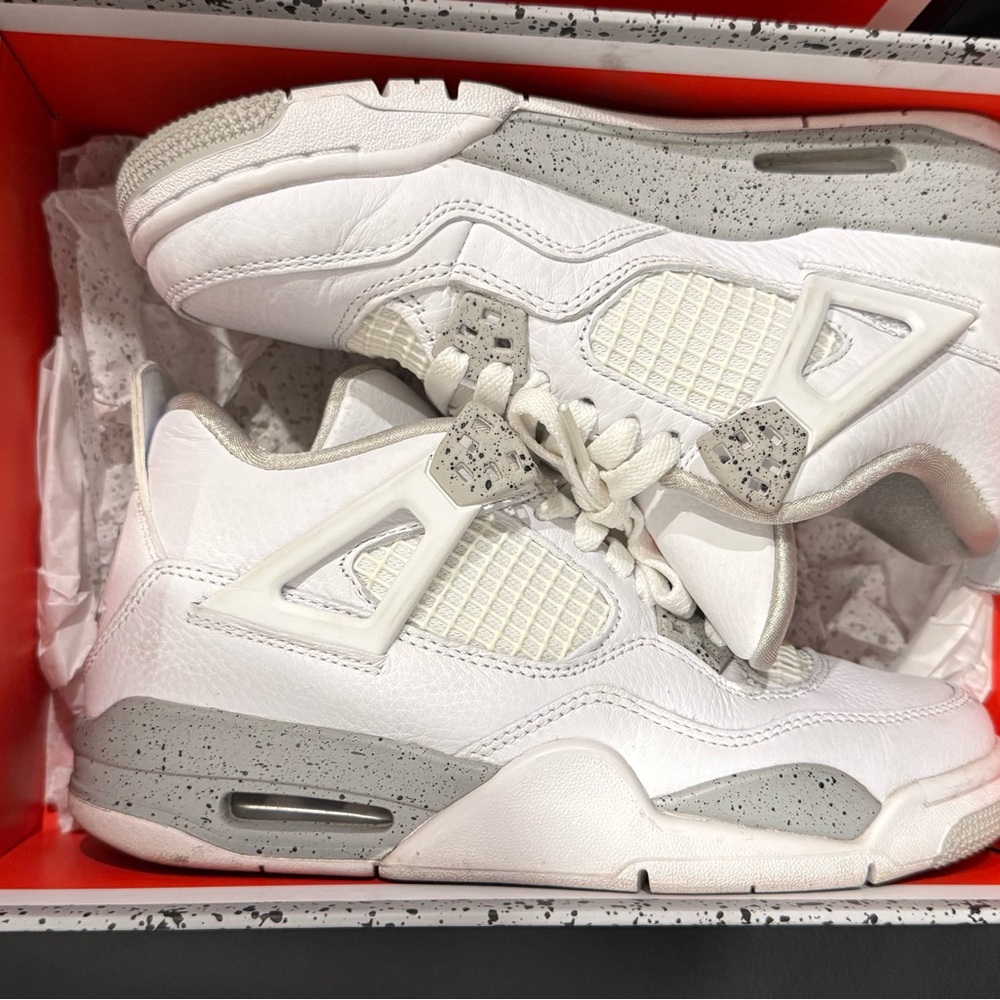 Jordan 4 Retro White Oreo Sneakers